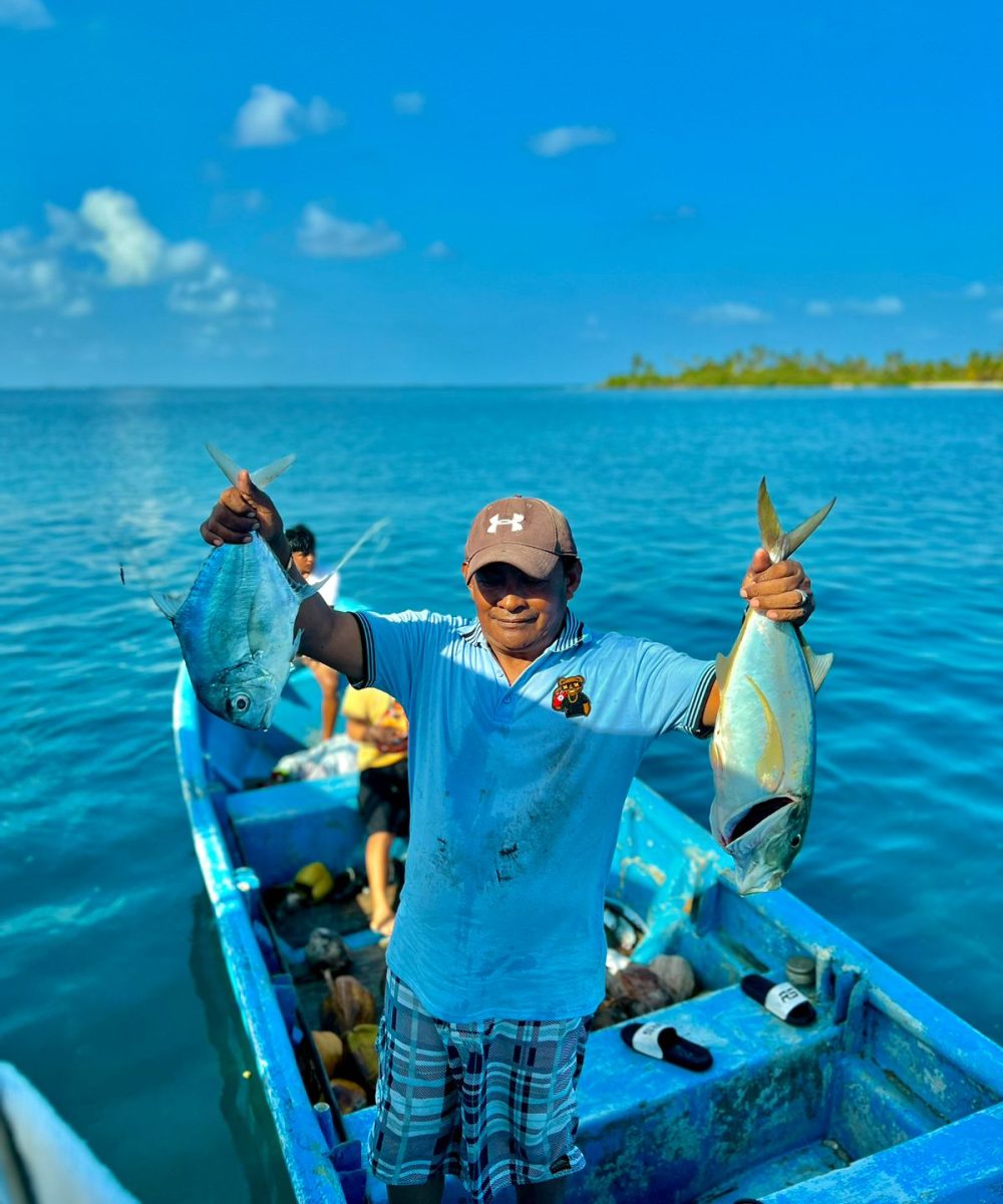 Guna Fisherman in a Traditional Ulu Canoe